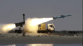 হুথিদের ক্ষেপণাস্ত্র হামলায় কাঁপল ইসরায়েল