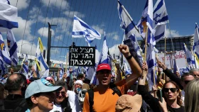 ইসরায়েলে গৃহযুদ্ধের শঙ্কা!