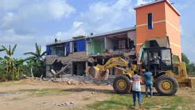 সরকারি খাস জমি অবৈধ দখলমুক্ত করলো জেলা প্রশাসন