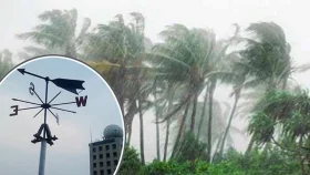 দেশের ১৬ অঞ্চলে ঝড়ের আভাস, নদীবন্দরে সতর্কতা