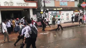 ফের সংঘর্ষে ঢাকা ও সিটি কলেজের শিক্ষার্থীরা