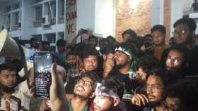 কুয়েট শিক্ষার্থীদের আনন্দ মিছিলে হামলা