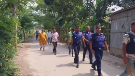 আধিপত্য বিস্তারকে কেন্দ্র করে দু'গ্রুপের সংঘর্ষ, আহত ৩০