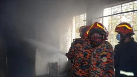 মতিঝিলে বাণিজ্যিক ভবনে আগুন