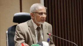 বেশি চাপাচাপি করলে আইএমএফ থেকে বের হয়ে আসব:  ড. আনিসুজ্জামান