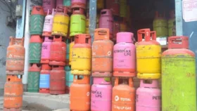 ১২ কেজি এলপিজি সিলিন্ডারের দাম কমলো