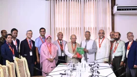 প্রতিবেদন জমা দিলো স্বাস্থ্য সংস্কার কমিশন