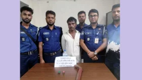 পেকুয়ায় অস্ত্র-গুলিসহ আওয়ামী লীগ নেতা গ্রেপ্তার