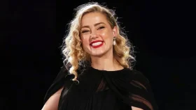 যমজ সন্তানের মা অভিনেত্রী অ্যাম্বার হার্ড, বাবা কে?