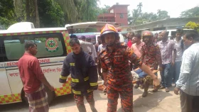 বরিশালে পিকআপের ধাক্কায় কলেজছাত্র নিহত