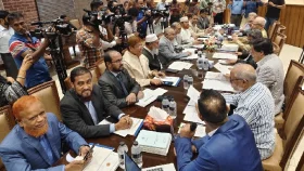 জাতীয় ঐক্য প্রতিষ্ঠা কমিশনের একার দায়িত্ব নয়: আলী রীয়াজ