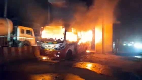 আশুলিয়ায় পার্কিং করা বাসে আগুন