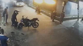 রাজধানীর সেন্ট্রাল রোডে যুবককে কোপানোর ঘটনায় মামলা