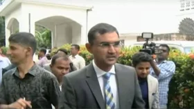 বিচারপতি খোন্দকার দিলীরুজ্জামানকে অপসারণ