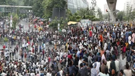 ইন্টারকন্টিনেন্টাল মোড়েও ছাত্রদলের অবস্থান