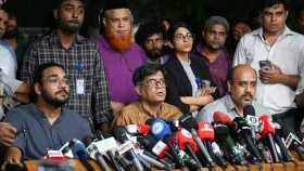 আ. লীগের কার্যক্রম নিষিদ্ধের পর যুদ্ধপরিস্থিতি তৈরি হয়েছে: প্রধান উপদেষ্টা