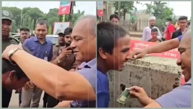 স্বরাষ্ট্র উপদেষ্টার টাকা নিলো না পথশিশু