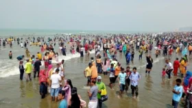 ঈদের ছুটিতে কক্সবাজারে পর্যটকের ঢল নামার আশা, প্রস্তুত পর্যটন ব্যবসায়ীরা