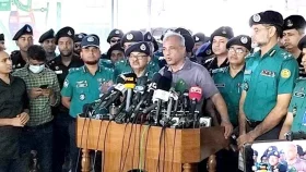 ঈদে নিরাপত্তা নিয়ে শতভাগ কনফিডেন্ট স্বরাষ্ট্র উপদেষ্টা