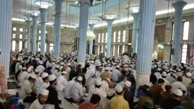 জাতীয় মসজিদে প্রথম জামাত অনুষ্ঠিত, সর্বশেষ জামাত পৌনে এগারোটায়