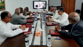 ডিসেম্বরে নির্বাচনের দাবিতে অনড় বিএনপি