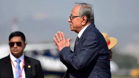 আবদুল হামিদের বিদেশ যাত্রা, দেশে ফেরায় আলোচনার অবসান?