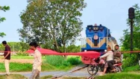 তিন ঘণ্টা পর রাজশাহীর সঙ্গে সারা দেশের রেল যোগাযোগ স্বাভাবিক