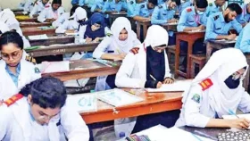 এইচএসসি পরীক্ষায় বাড়ছে আসনের দূরত্ব
