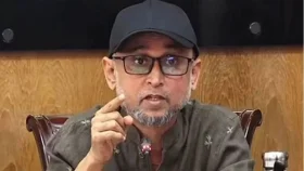 ৫ আগস্ট সরকারি ছুটি পালন করা হবে: উপদেষ্টা ফারুকী