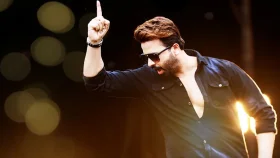 একটি কুচক্রী মহল দেশের সিনেমাকে ধ্বংস করতে চায়: শাকিব