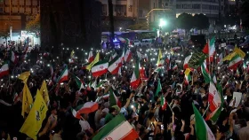 বিজয় উদযাপন করলেন ইরানিরা