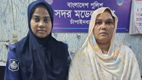 মেলার স্টলে আওয়ামী  লীগের প্রতিষ্ঠাবার্ষিকী পালন, মহিলা লীগ নেত্রী আটক