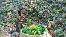 প্লাস্টিক বর্জ্য থেকে তৈরি হবে প্যারাসিটামল!