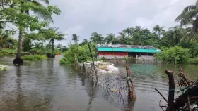 প্রবল বর্ষণে টেকনাফ ও সেন্টমার্টিনে চার শতাধিক পরিবার পানিবন্দি