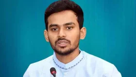 নিরাপত্তার স্বার্থে লাইসেন্স করে অস্ত্র নিয়েছেন আসিফ মাহমুদ