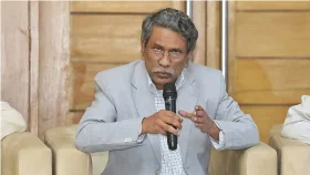 আশাব্যঞ্জক অগ্রগতির ক্ষেত্রে আমরা পিছিয়ে আছি: আলী রীয়াজ