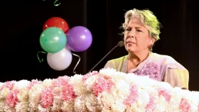 ‘অপসংস্কৃতি থেকে শিশুদের রক্ষায় মঞ্চ নাটকের পুনর্জাগরণ প্রয়োজন’