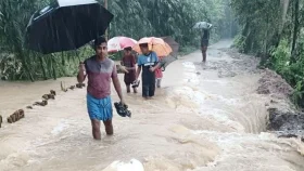 ফেনীতে বন্যা নিয়ন্ত্রণ বাঁধের ১৪ স্থানে ভাঙন, ৩০ গ্রাম প্লাবিত