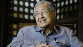 মালয়েশিয়ার রূপকার মাহাথির মোহাম্মদের শততম জন্মদিন