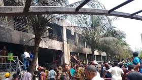 একজনের মৃত্যুর খবর নিশ্চিত করেছে ফায়ার সার্ভিস