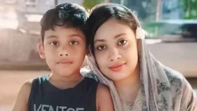 স্কুল থেকে ছেলে ফিরলেও ফেরেননি মা