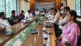 আড়াইহাজারে আইনশৃঙ্খলা বিষয়ক সভায় ডাকাতি নিয়ে উদ্বেগ 