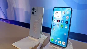 কম আলোতে ছবি তুলতে বাজারে এলো নতুন ফোন