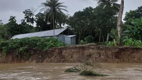 মধুমতী নদীর তীরে ভাঙন, অর্ধশতাধিক স্থপনা বিলীন