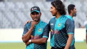 চুক্তির মেয়াদ ও বেতন বেড়েছে সালাউদ্দিনের