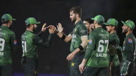 আয়ারল্যান্ডের বিপক্ষে সিরিজ স্থগিত করলো পাকিস্তান