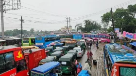 সুনামগঞ্জে পরিবহন শ্রমিকদের ধর্মঘট