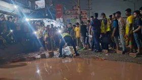 আশুলিয়ায় লরিচাপায় নিহত ৩, আহত ১