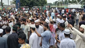 জুলাই ঘোষণাপত্র: মানিক মিয়া অ্যাভিনিউতে জনতার ঢল