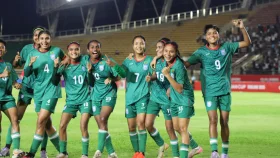 সাগরিকার জোড়া গোলে লাওসকে হারিয়ে শুভ সূচনা বাংলাদেশের